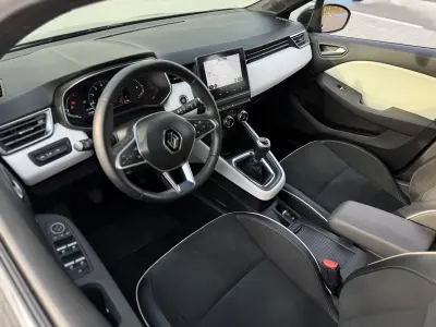 2021 Renault Clio - photo 6