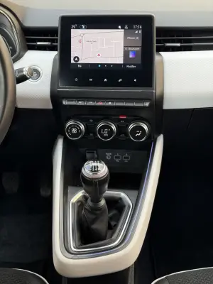 2021 Renault Clio - photo 9