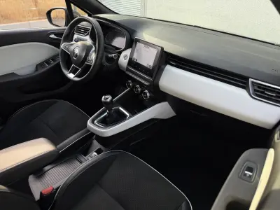 2021 Renault Clio - photo 5