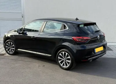 2021 Renault Clio - photo 3