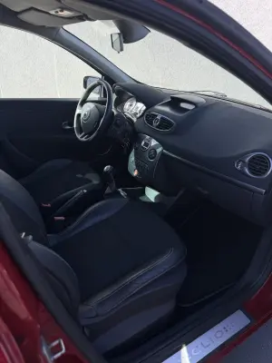 2009 Renault Clio - photo 5