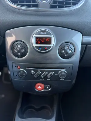 2009 Renault Clio - photo 8