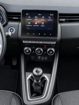 2020 Renault Clio - photo 9