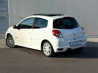 2011 Renault Clio - photo 3