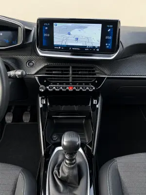 2022 Peugeot 208 - photo 8