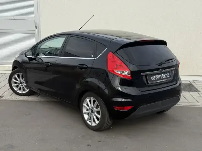 2010 Ford Fiesta - photo 3