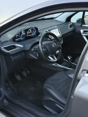 2015 Peugeot 2008 - photo 5